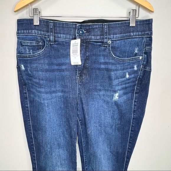TORRID bombshell skinny jean medium wash size 14 - Picture 6 of 10